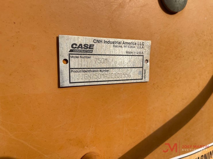 2018-case-750m-wt-image-19