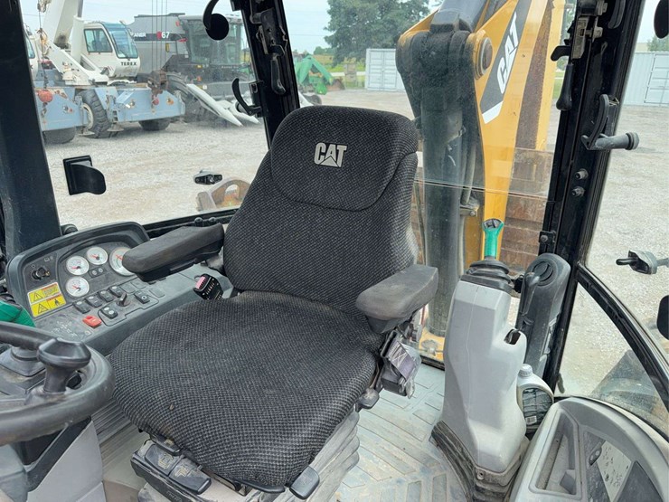 caterpillar-420e-it-image-14