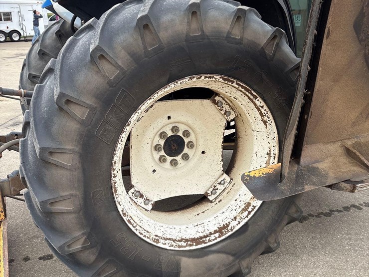 new-holland-ts6.125-image-7