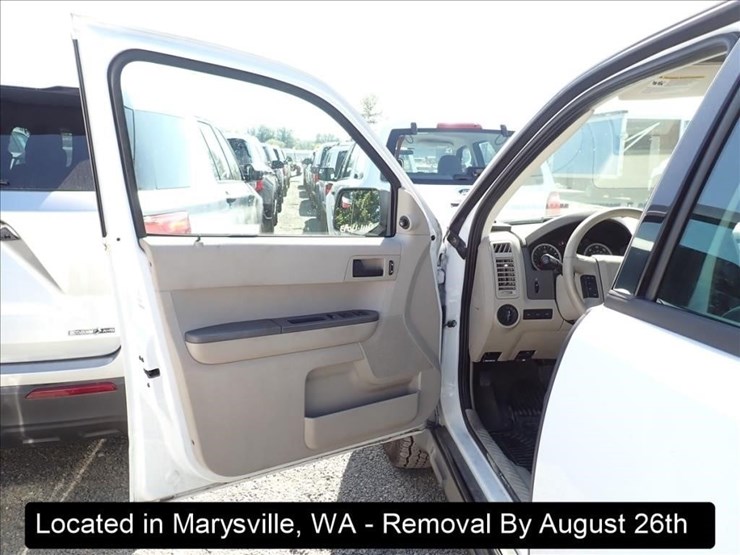 2012-ford-escape-image-2
