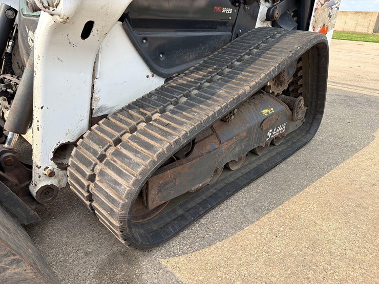 2021-bobcat-t76-image-9