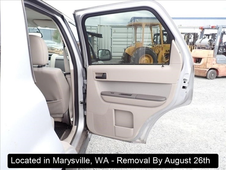 2011-ford-escape-image-22