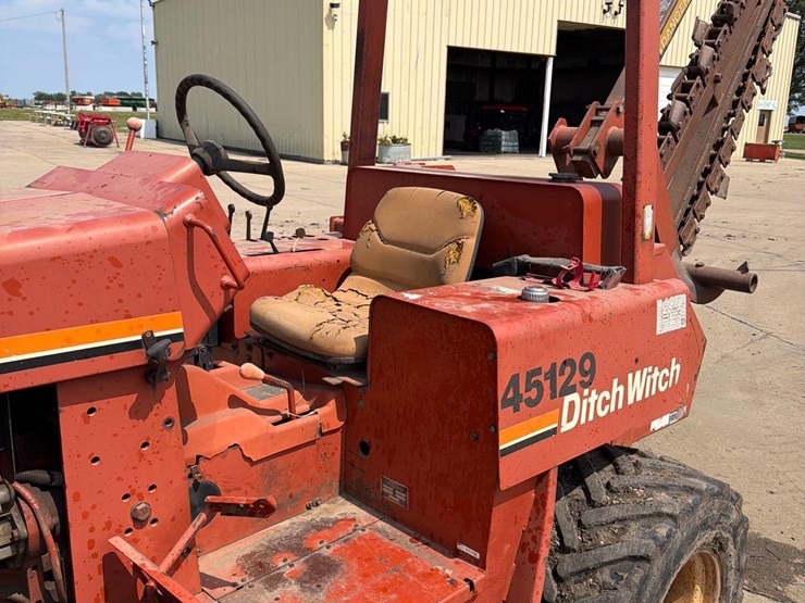 ditch-witch-5110-image-17