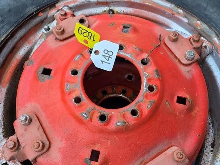 2-13.6-28/12-28-tractor-tires-&-rims-image-7