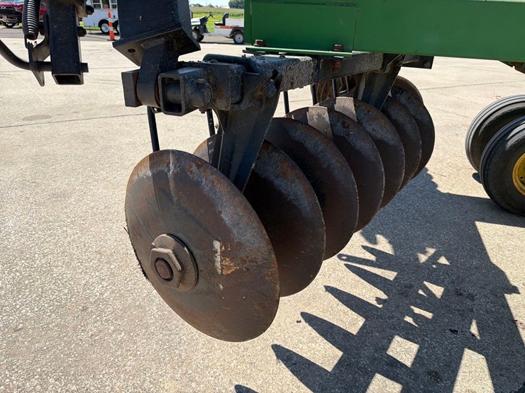 john-deere-630-image-31