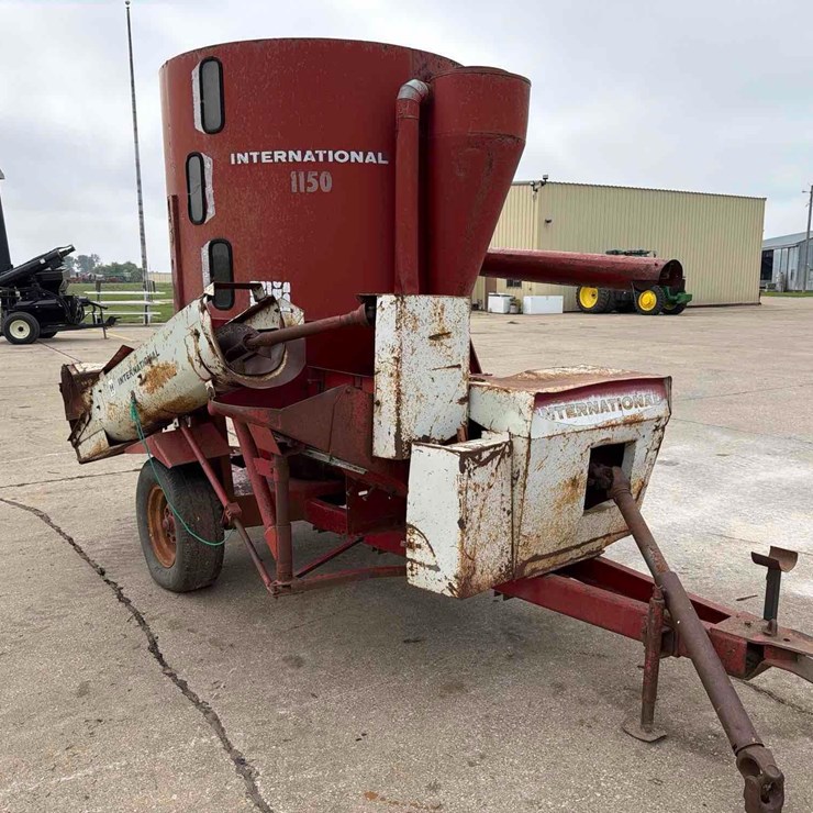 INTERNATIONAL 1150