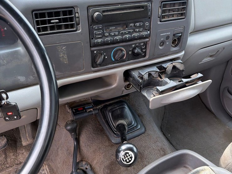 2000-ford-f250-image-28