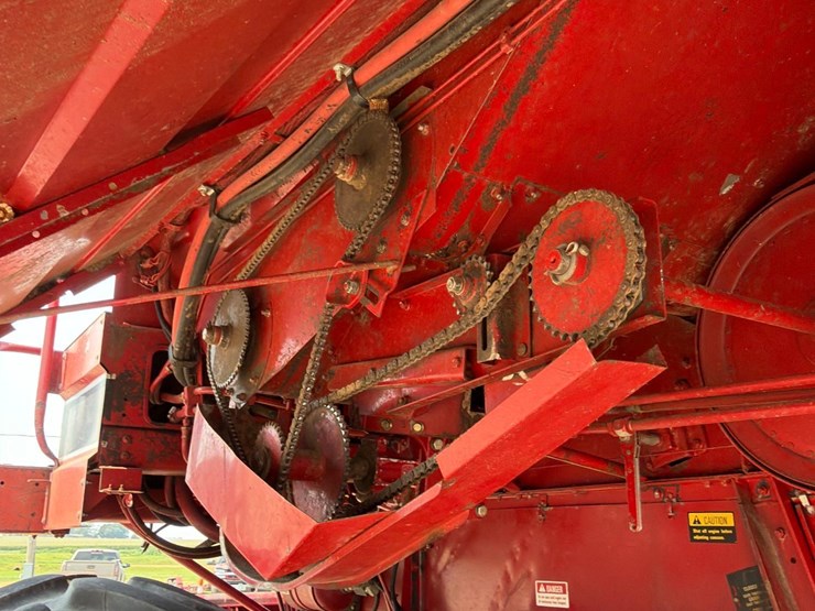 1989-case-ih-1660-image-28