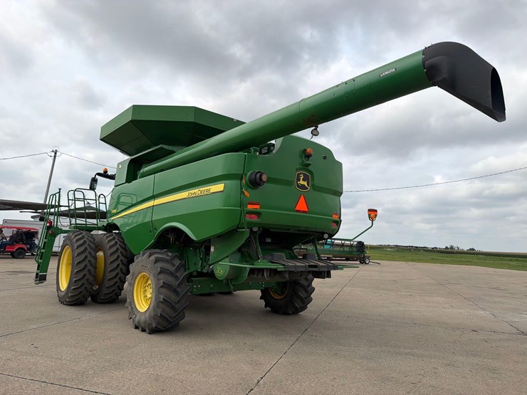 2012-john-deere-s680-image-5