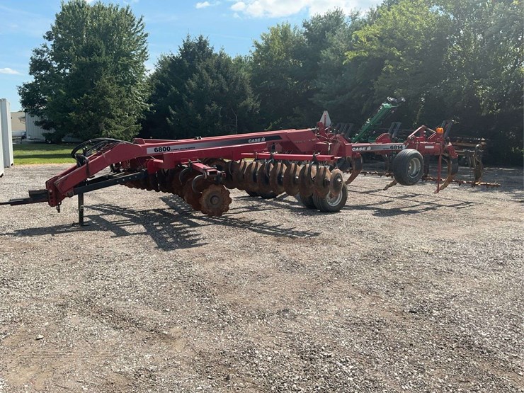 case-ih-6800-image-5