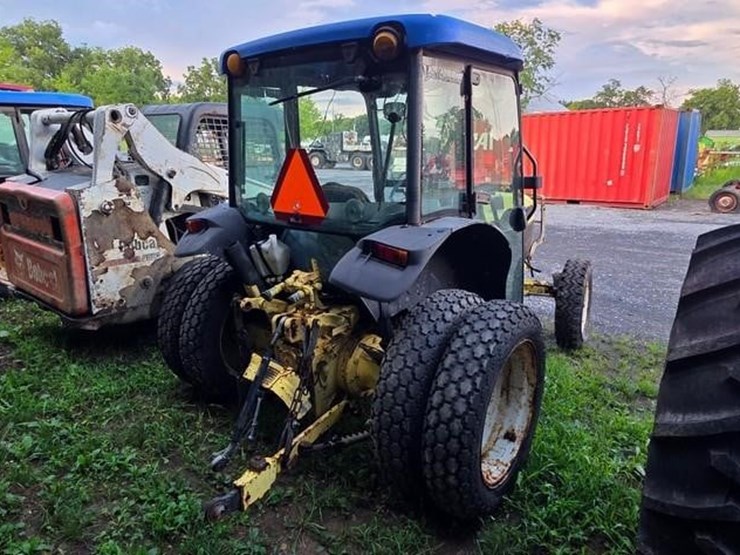 new-holland-tn65d-image-3