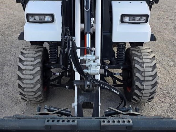 2024-bobcat-toolcat-uw56-image-33