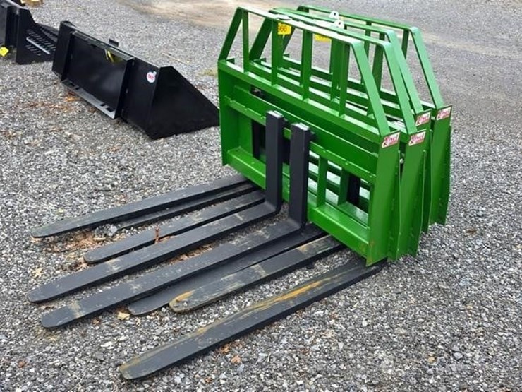 new-kivel-john-deere-3500lb.-skidloader-forks-image-4