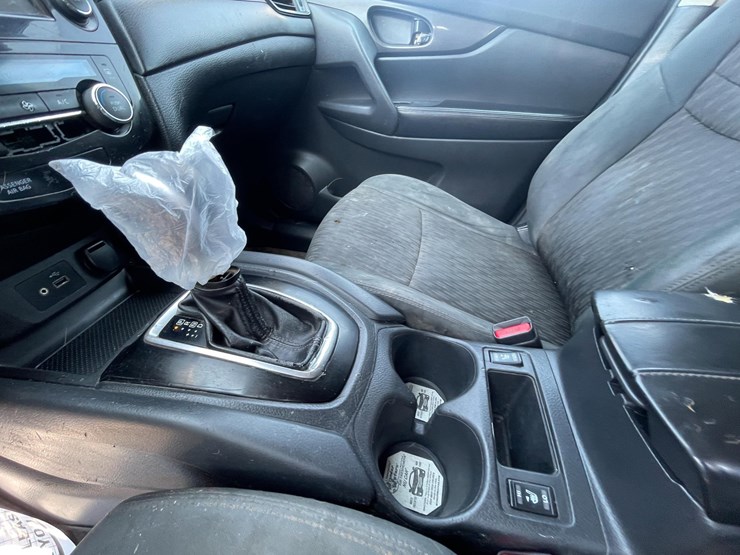 2018-nissan-rogue-image-44