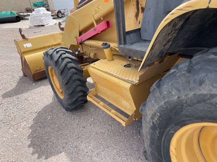caterpillar-416d-image-13