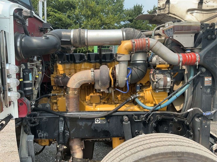 2013-peterbilt-389-image-19