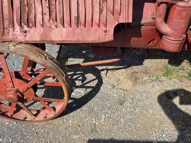 mccormick-deereing-1020-tractor-(not-running)-image-14