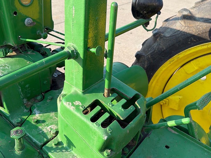 john-deere-b-image-20