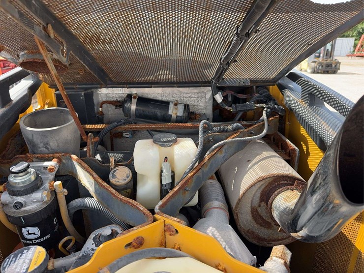 deere-328d-image-12