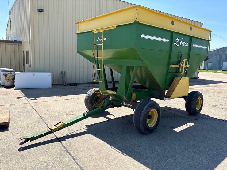 demco-325-image-1