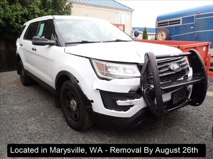 2017-ford-explorer-image-10