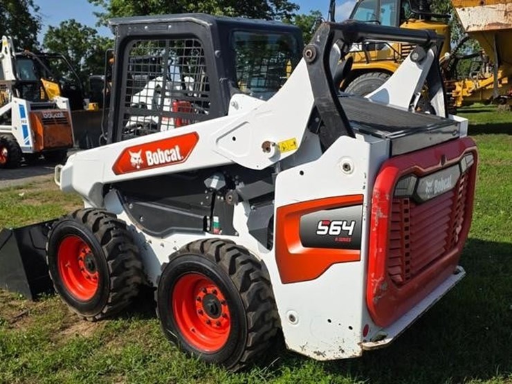 2020-bobcat-s64-image-3