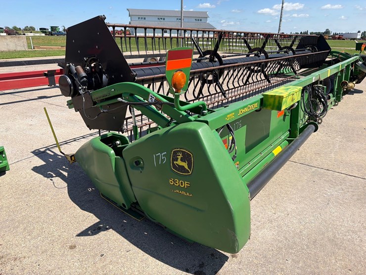 john-deere-630f-image-5
