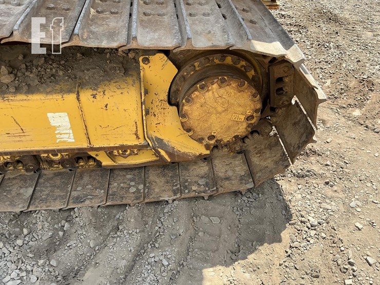 2021-komatsu-d39px-24-image-9