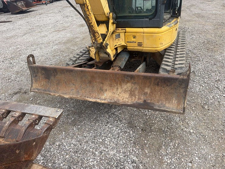 komatsu-pc35mr-image-8