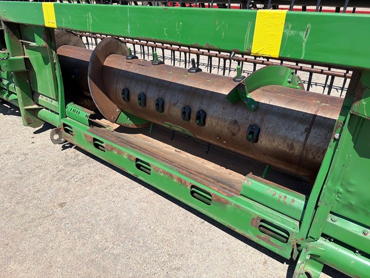 john-deere-630f-image-24