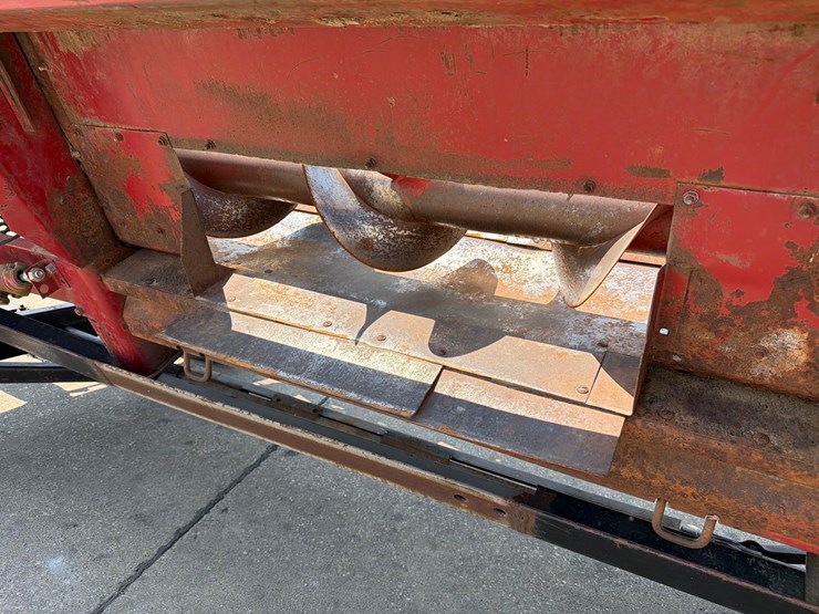 case-ih-1063-image-18