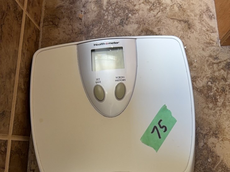 bathroom-scale,-new-style,-digital-image-1
