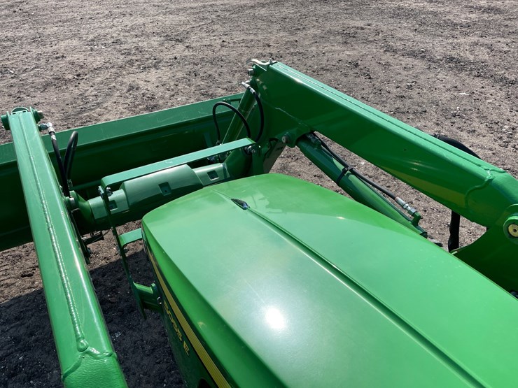 2022-john-deere-5055e-image-43