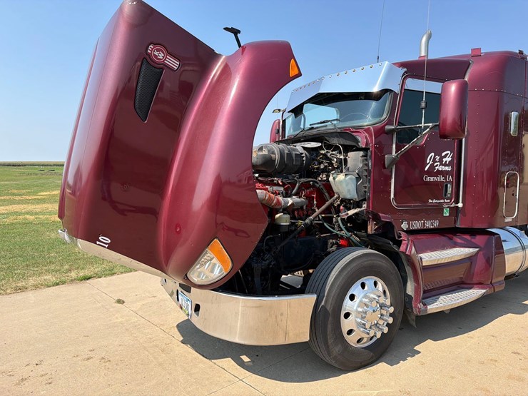2010-kenworth-t660-image-53