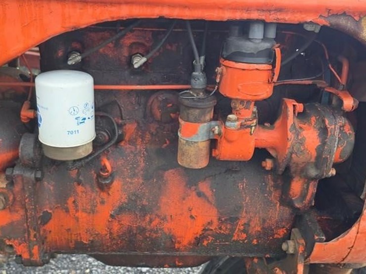 allis-chalmers-ca-tractor-w/cultivators-(runs)-image-22