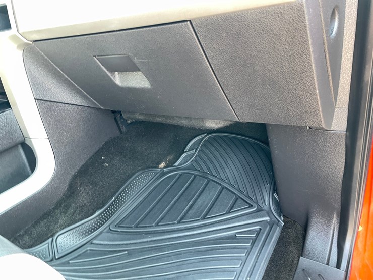 2011-ford-f150-image-83