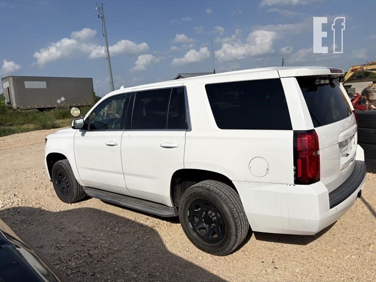 2015-chevrolet-tahoe-image-7