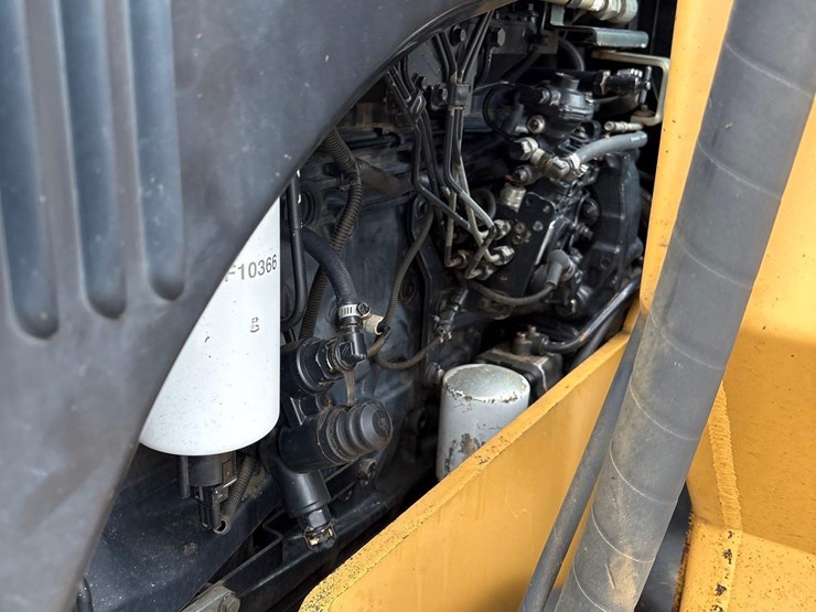 new-holland-ts6.125-image-41