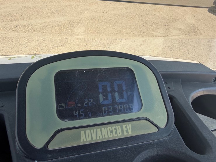 #74-•-2021-advanced-ev-golfcart-image-6