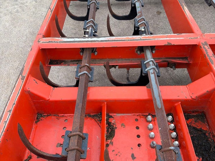 jrb-416-mount-bale-accumulator-image-4