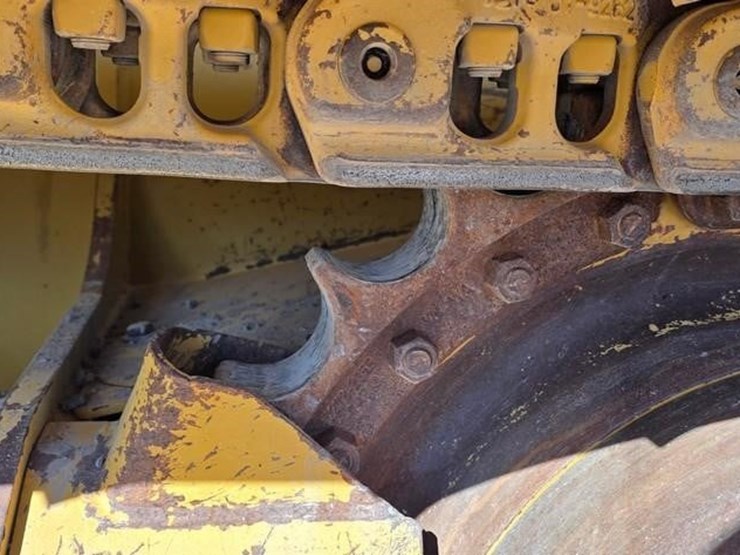 2020-caterpillar-d5k2-lgp-image-20