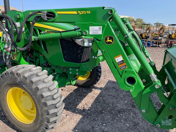 2022-john-deere-5055e-image-8
