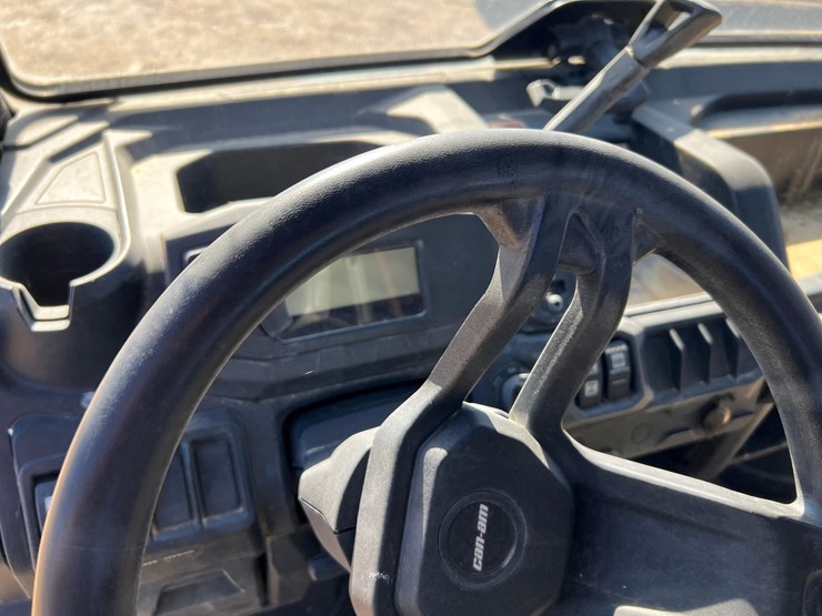 can-am-defender-image-31