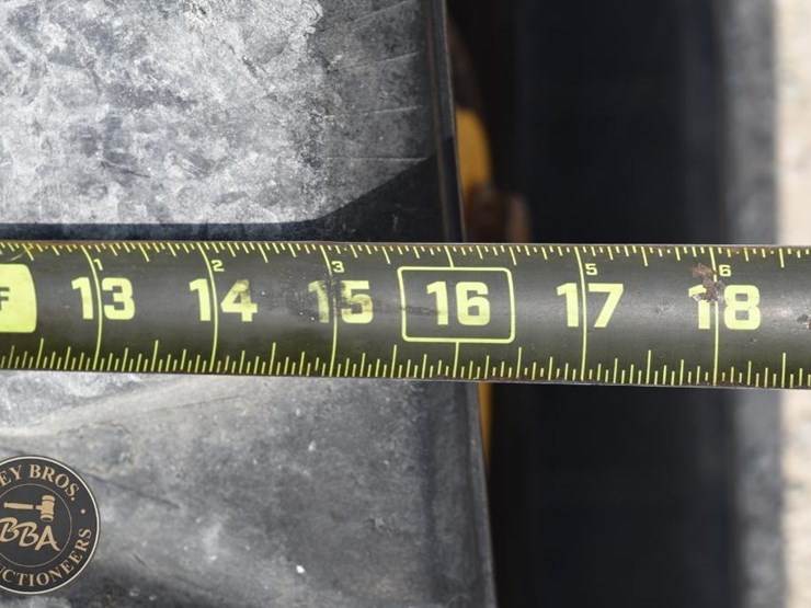 2021-caterpillar-259d3-image-14