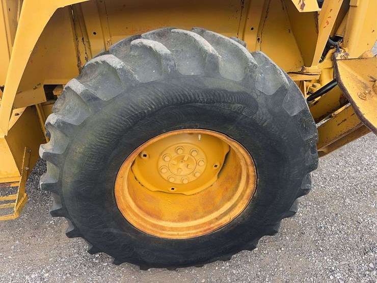 deere-310c-image-21