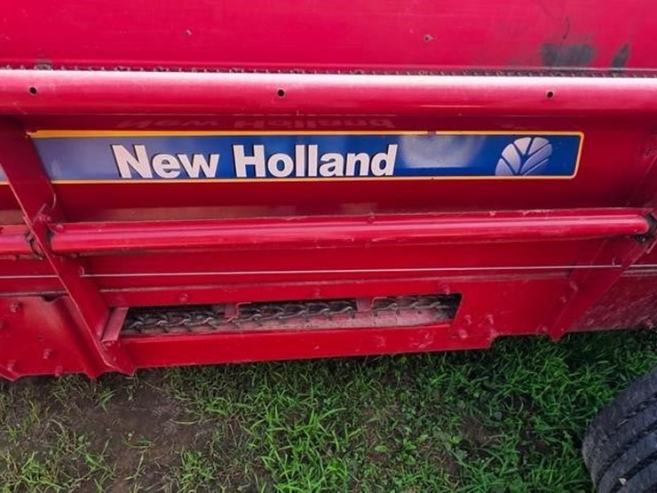 2019-new-holland-165-image-23