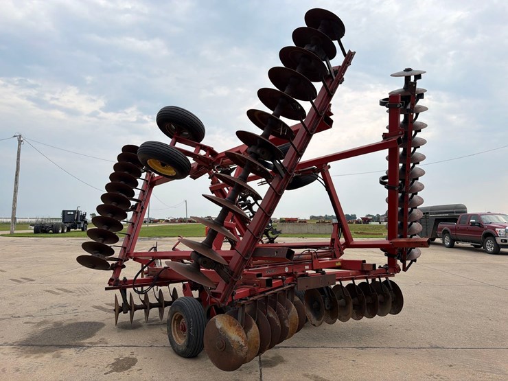 case-ih-3900-image-5