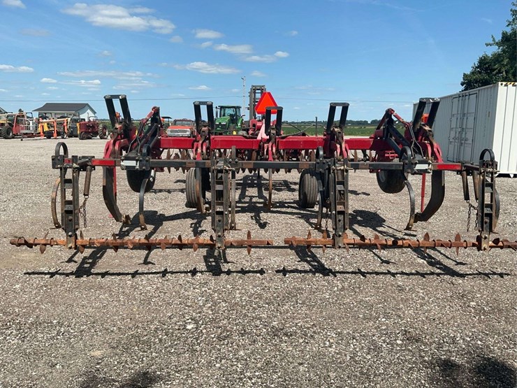 case-ih-6800-image-4