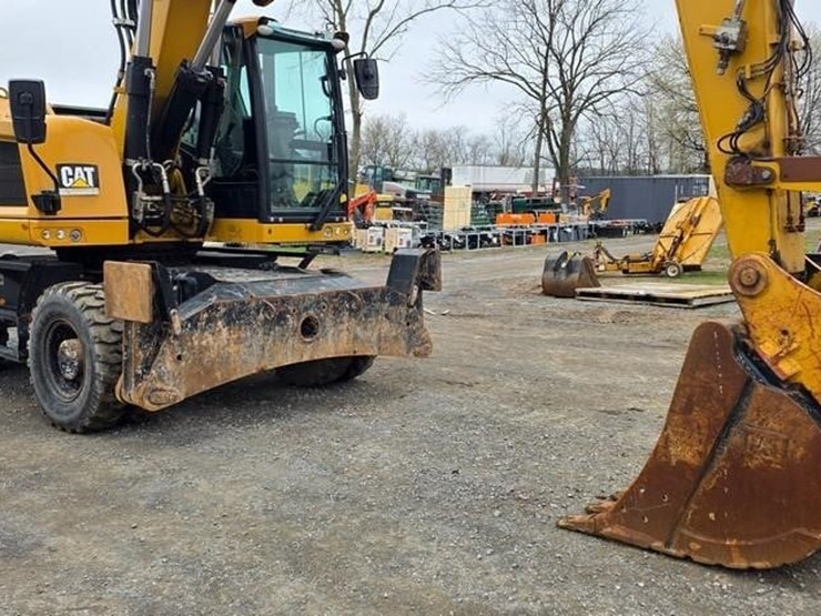 2018-caterpillar-m322f-image-5