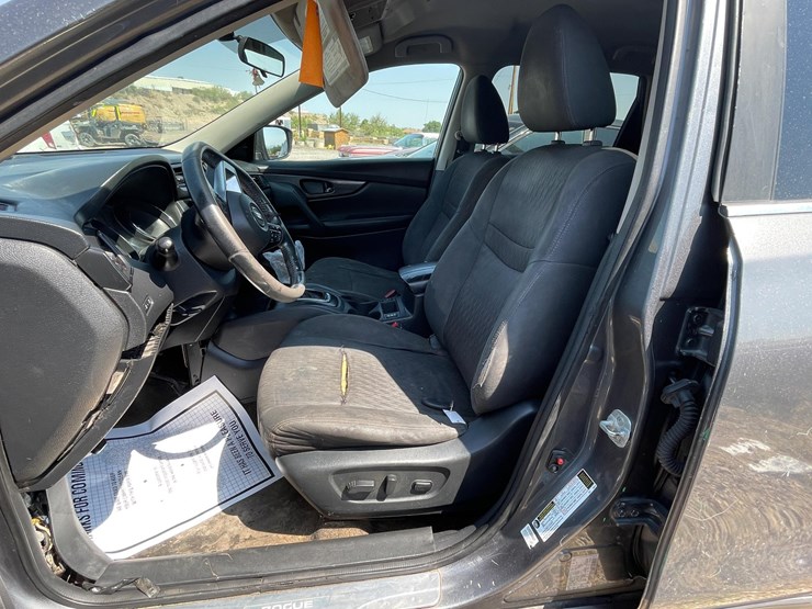 2018-nissan-rogue-image-33